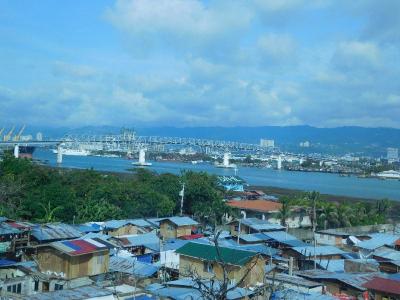 海峡越しにセブシティが望めます