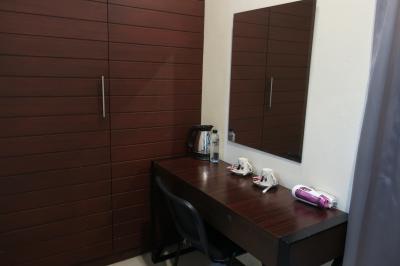 客室にあるカップも鶏の絵が入った陶器でした