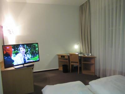 BRの他にドアを隔てて踏み込みのスペースがあります