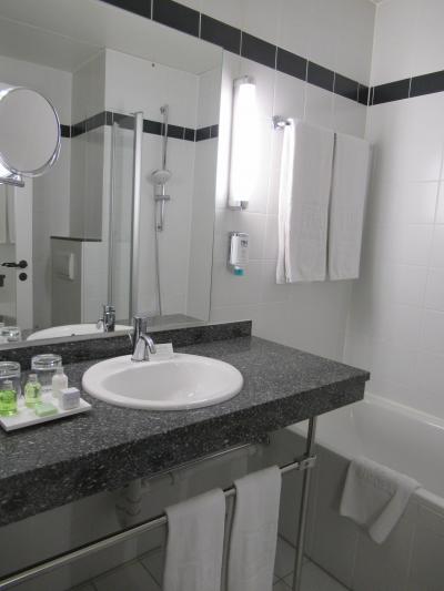 ボディミルクは有るのにコンディショナーは無いので持参を。