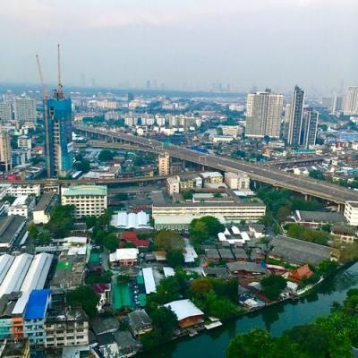 バンコクでの休暇にはマスクが必須、大気汚染悪化で