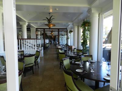 アクアカウアイビーチリゾートレストラン