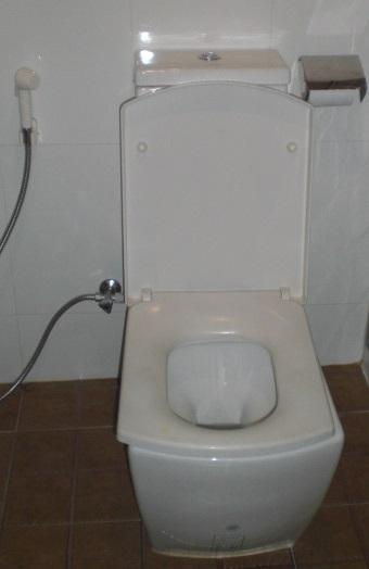 トイレです。清潔感のある感じです。安心できる感じになります。