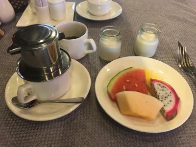 朝食　ベトナムコーヒー