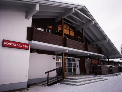 コンティオ棟の外観です。ルームキーがないと中に入れません