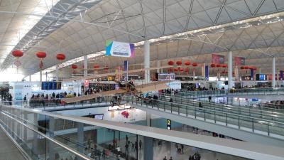 空港でお土産は一通り揃います。