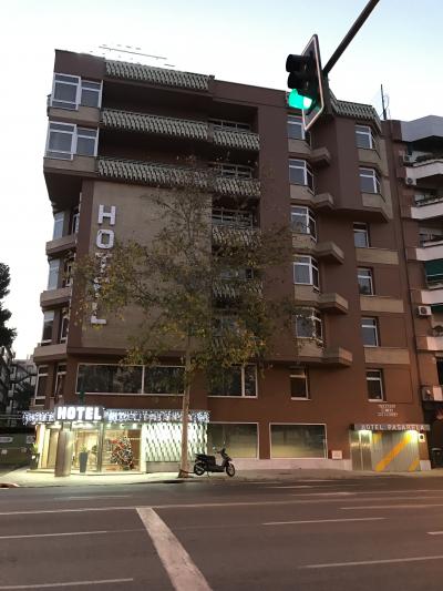 四つ星とは思えないビジネスホテル風