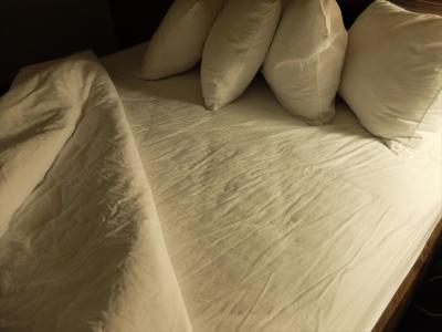 でも、やっぱり、シーツはしわしわ。(´；ω；`)ｳｩｩ