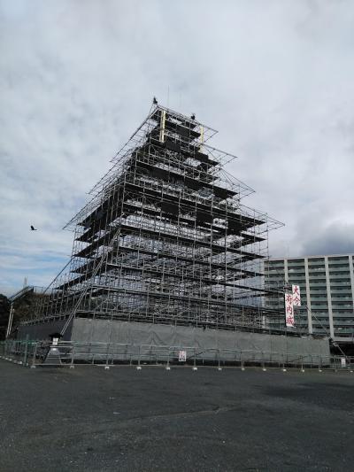 市内中心部から近い城跡