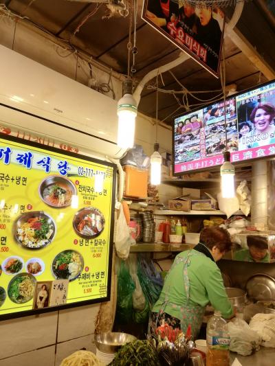 韓国らしいお店。