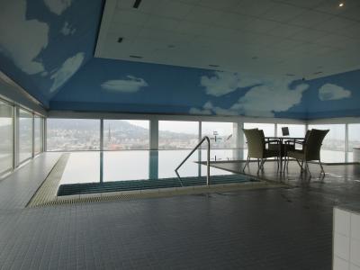 最上階にあるプール