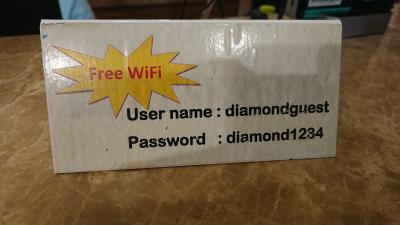 WiFiパスワードはフロントに