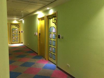 廊下はサンリオ調