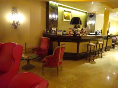 バーカウンターが有りましたが利用している人は見かけなかった