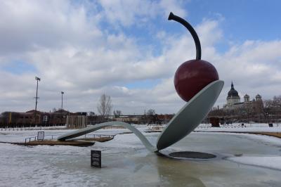 ミネアポリス彫刻庭園【Minneapolis Sculpture Garden】（ミネアポリス）