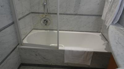 バスタブもあり