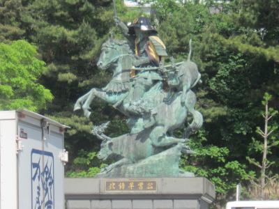 小田原駅西口の駅前に