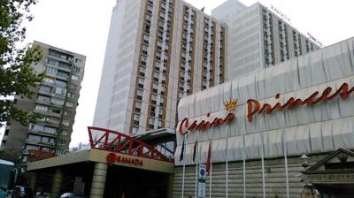 細部は結構老朽化していました