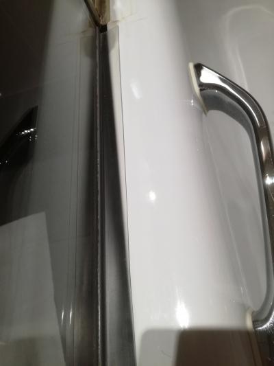バスタブのシールドに隙間