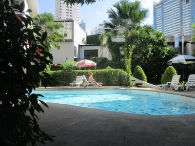 レトロアシス ホテル