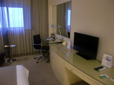 窓の外は見えない。