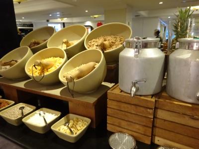 朝食レストラン