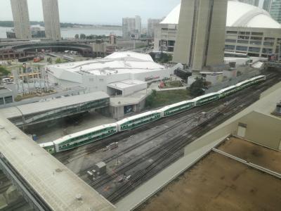 部屋から見下ろした線路。頻繁に鉄道通るが騒音は一切なし