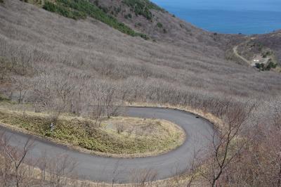 バス停から歩いて恵山へ！