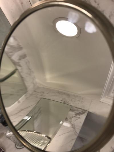 5つ星ホテルではなく、5流ホテル。おおげさではなく、体験した事実です。