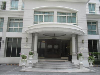 ザ ローズ レジデンス バンコク