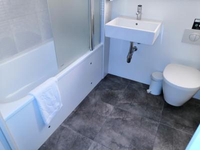 コップはペラペラの薄いプラスチック