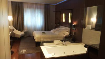 客室（バスタブ付き）