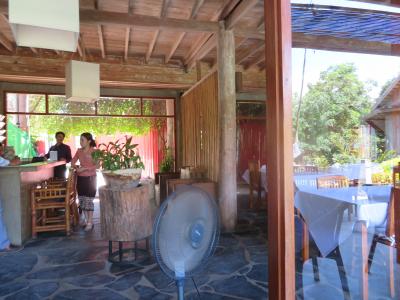 オープン・スタイルのロビー、レストランです。