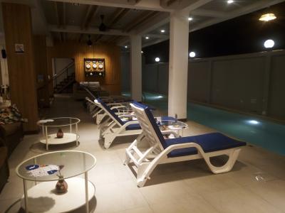 オシャレなプール