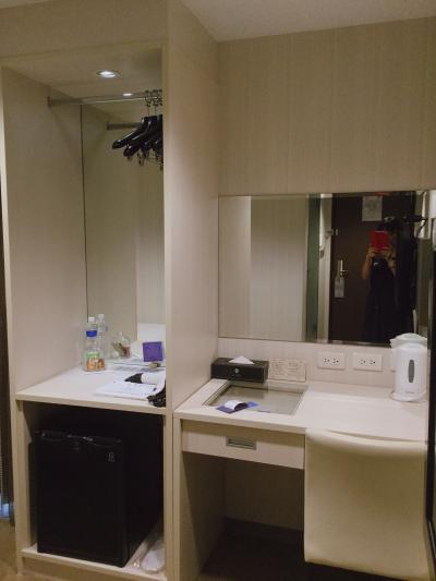 ハンガーが高い。背の低い私には厳しい…