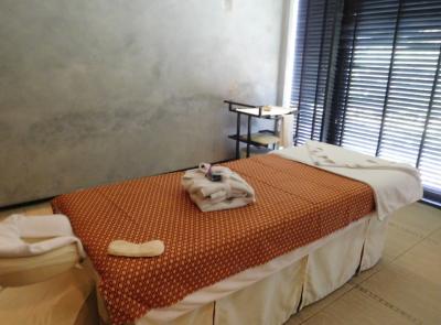 デラワンスパの個室