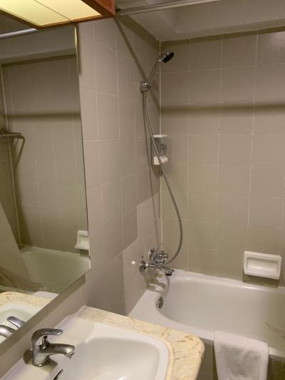 最初はお湯も出ず。まだまだ言いたいことはあるけど。。。