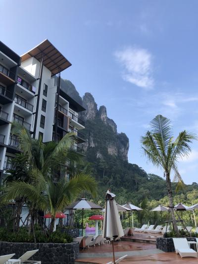 ビーチからは10分ほどありますが景色良いです。