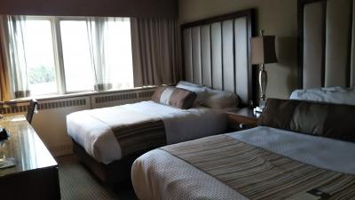 部屋は少し狭い気がしました