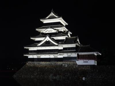 お勧め！夜の松本城ライトアップ