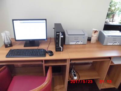 1階の共有パソコン、プリンタ
