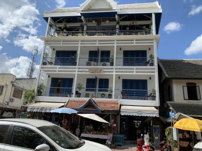 ルアンパバーン市内で４階建てホテルはこちらだけかも
