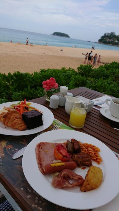 海を見ながらの朝食は最高