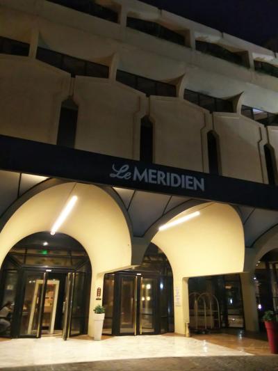 外観に比べてホテルの中は綺麗です