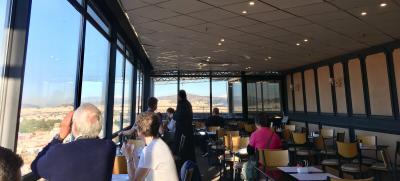 レストラン　朝の様子