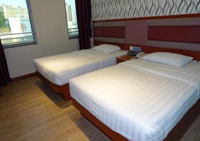 香港のホテルにすれば広い方ですね。