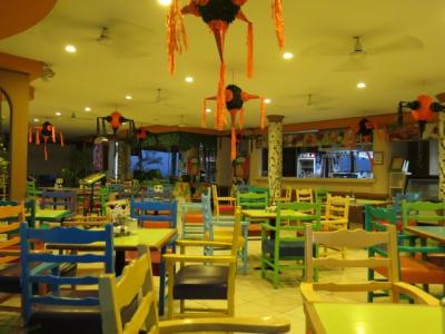 1Fのレストラン