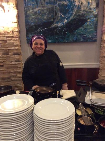 朝食で美味しいオムレツを焼いていただきました。