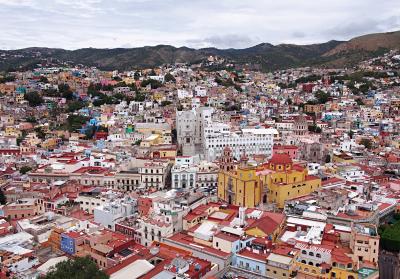 地元タクシー運転手さんが、メキシコで一番と自慢の街