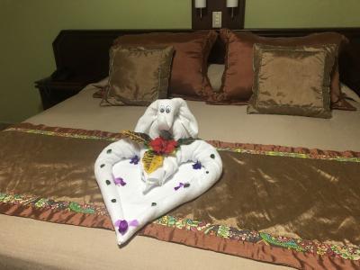 可愛いベッドメイキング